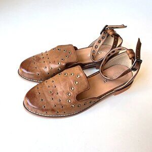 NWOT Lala Ikai Reyna Brown Vegan Leather Ankle Strap Sandals Shoes Size 40